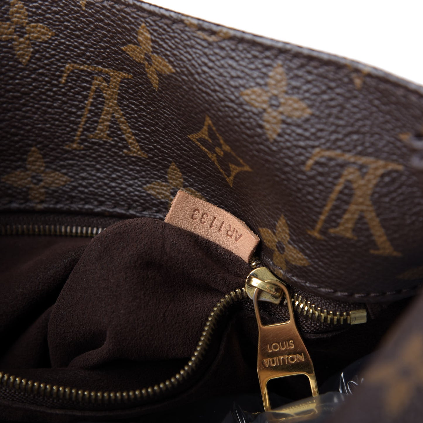 Monogram Metis