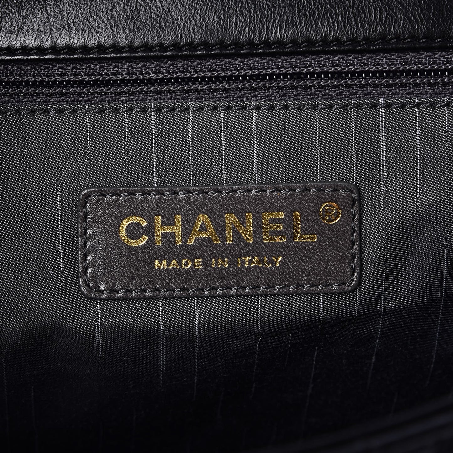 Lambskin Medium Westminster Pearl Flap Black