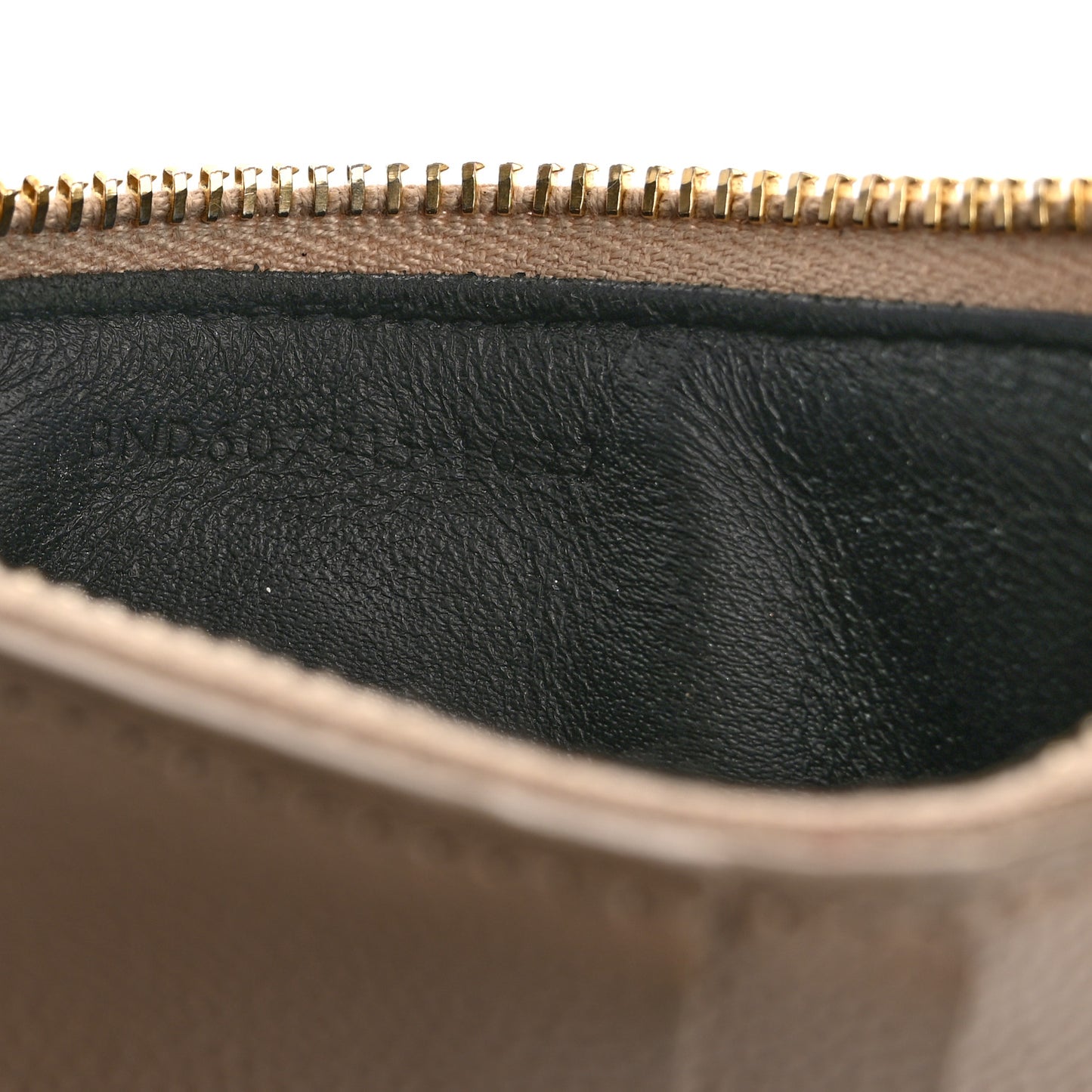 Grain De Poudre Matelasse Chevron Monogram Fragments Zippered Card Case Deep Beige