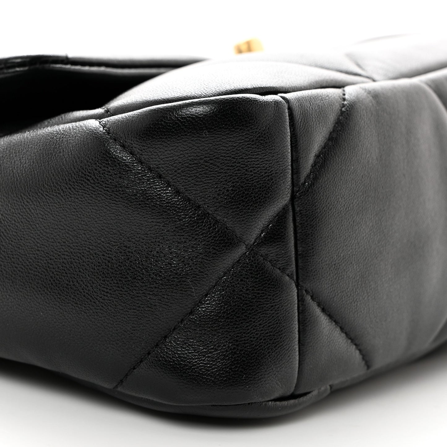 Lambskin Quilted Medium Chanel 19 Flap Black