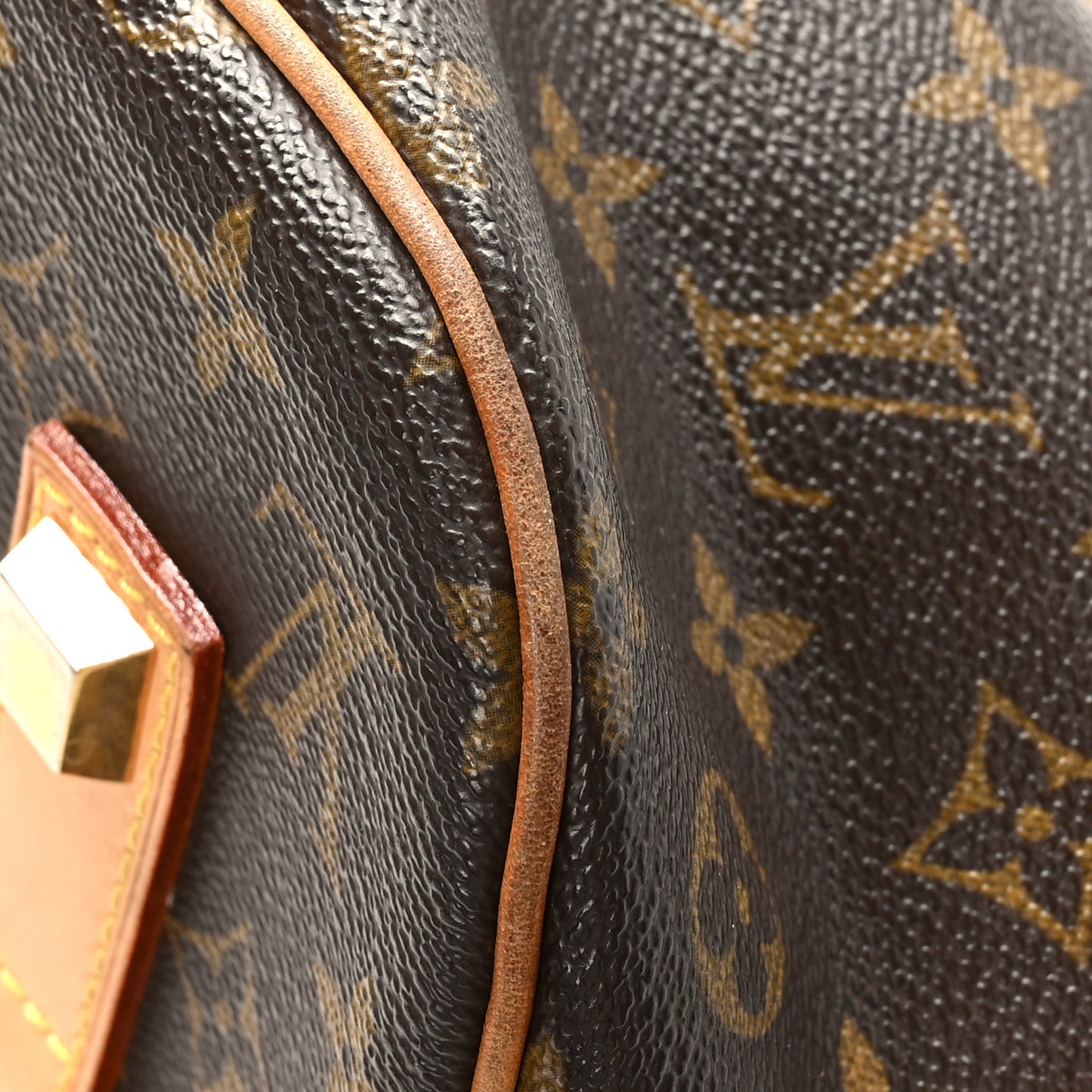 Monogram Neo