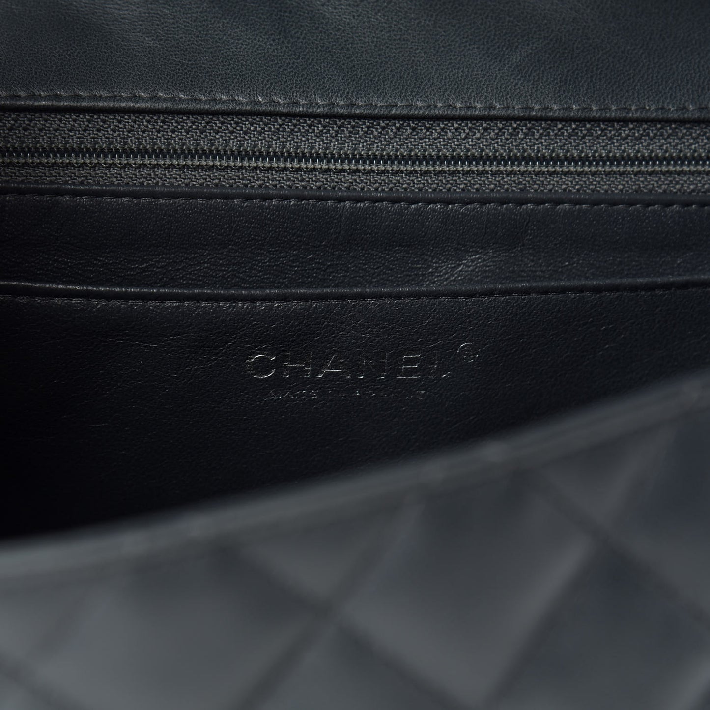 Lambskin Quilted Jumbo Single Bijoux Chain Flap Gris Fonce