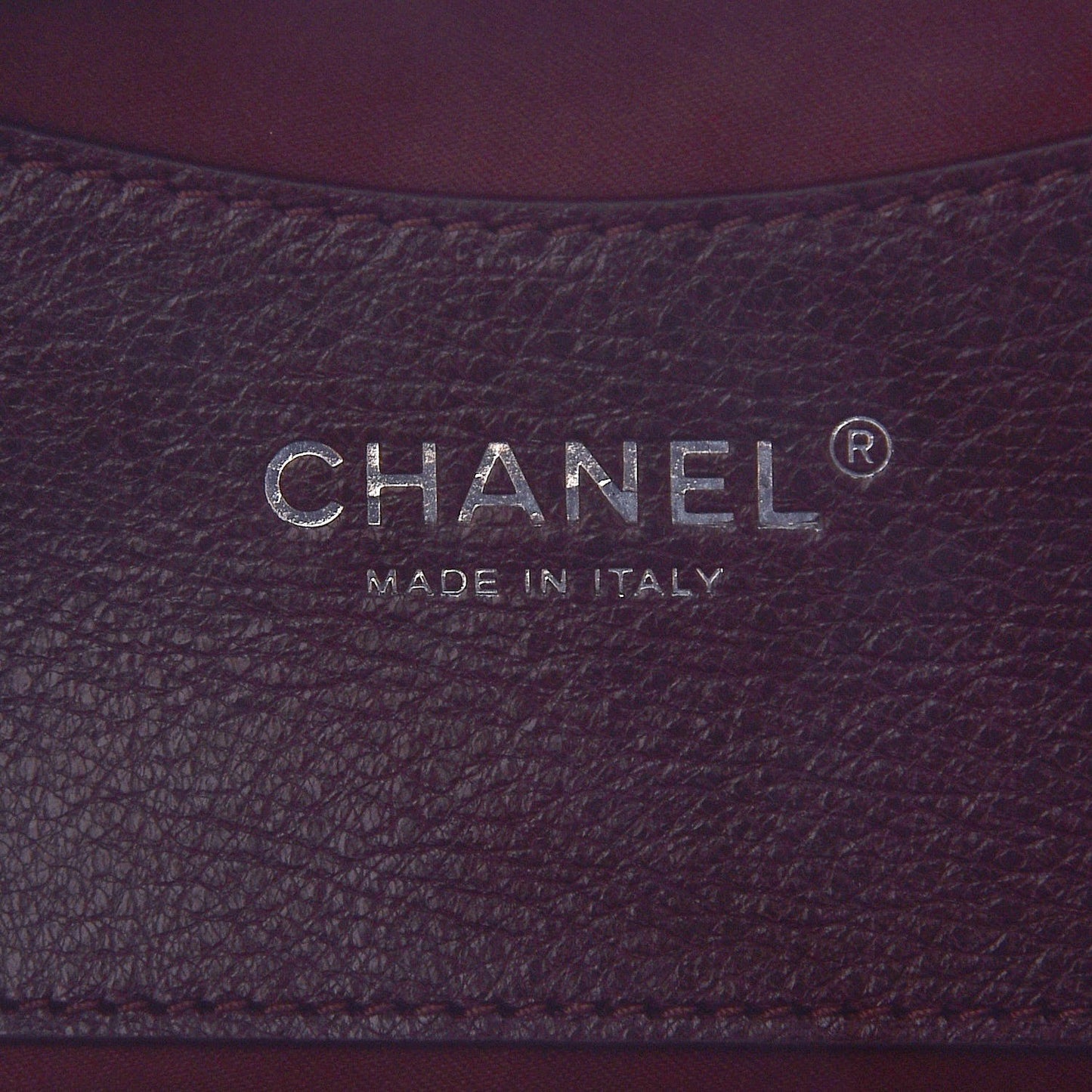 Glazed Calfskin Stitched On The Road Flap Plum