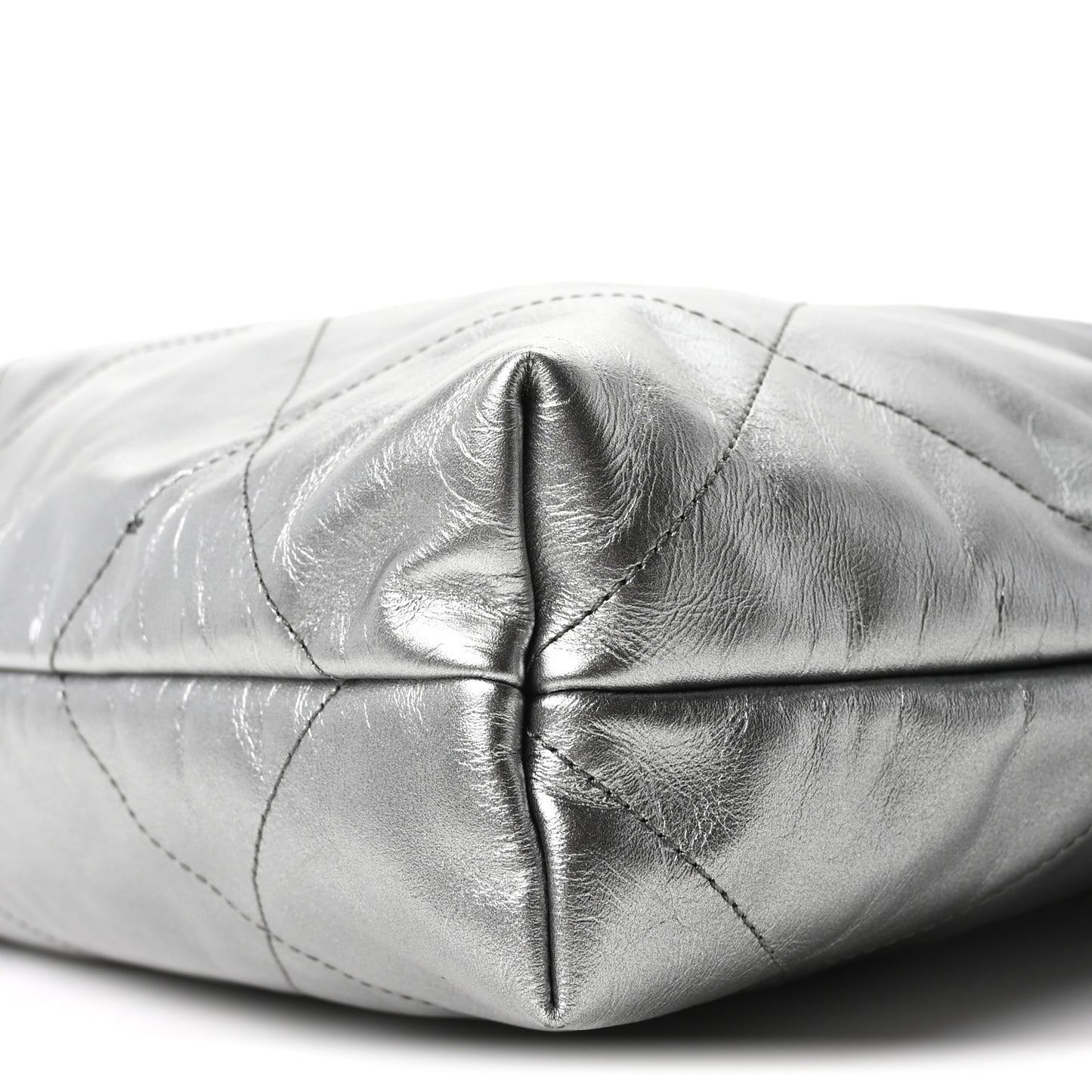 Metallic Shaded Calfskin Quilted Chanel 22 Black Silver