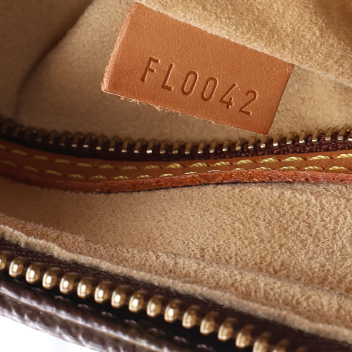 Louis Vuitton Monogram Looping MM 8 of 11