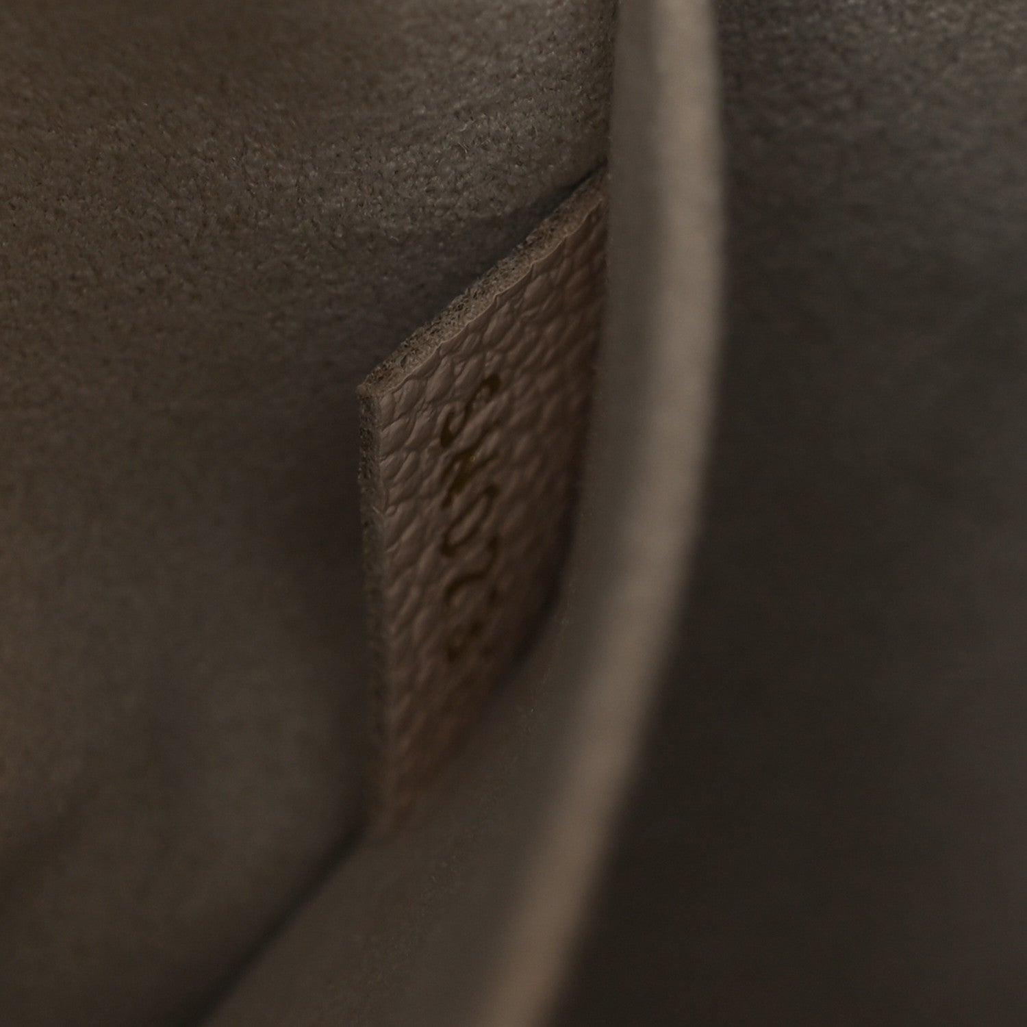 Louis Vuitton Empreinte Monogram Giant By The Pool Marshmallow Hobo Cream Saffron 7 of 10