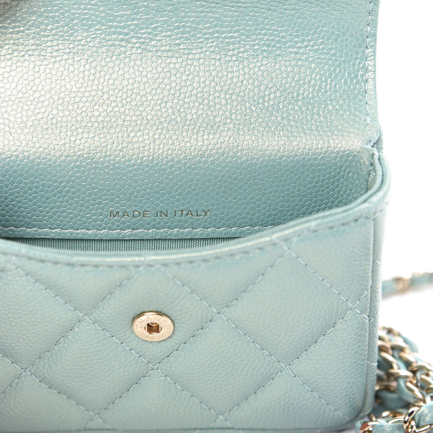 Iridescent Caviar Quilted Pearl On Top Coin Purse With Chain Light Green