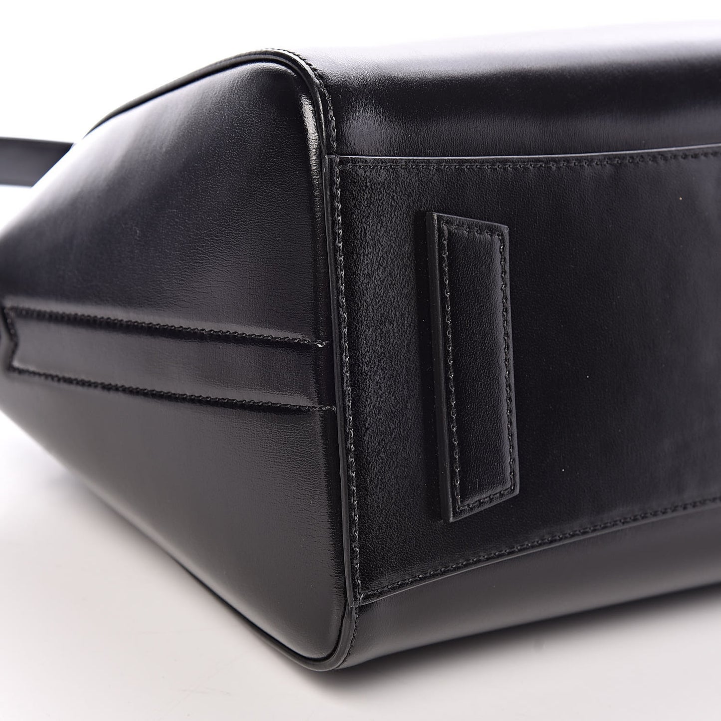 Shiny Lord Calfskin Small Antigona Black
