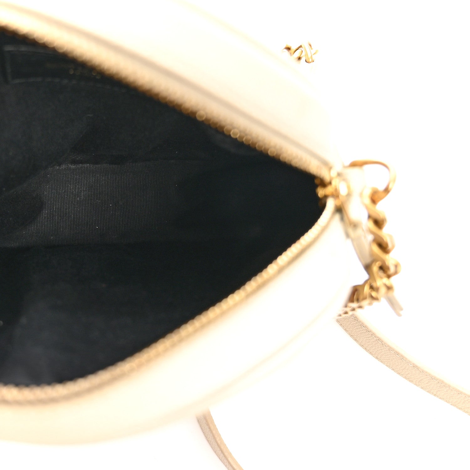Saint Laurent Grain De Poudre Matelasse Chevron Quilted Round Vinyle Camera Bag Crema Soft 11 of 11