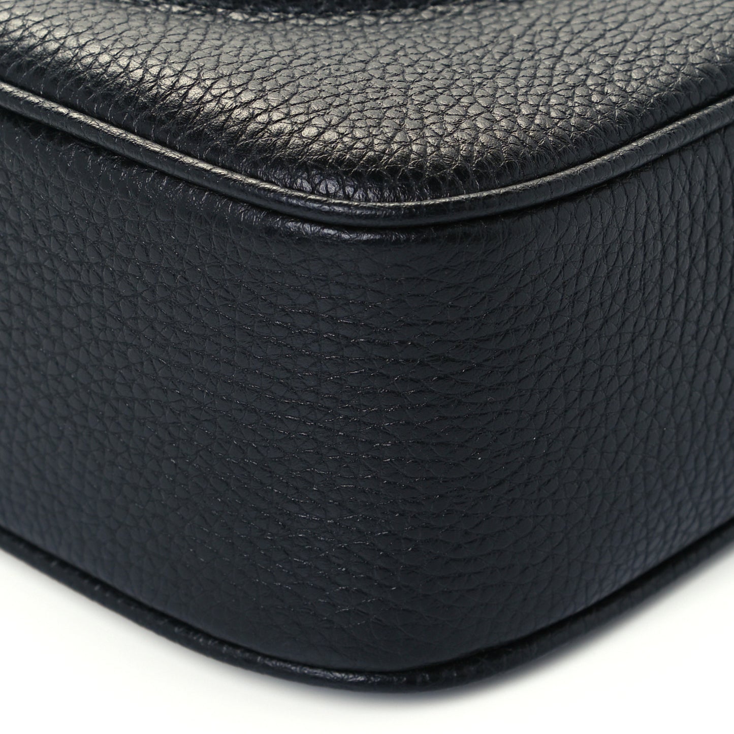 Pebbled Calfskin Small Soho Disco Bag Black