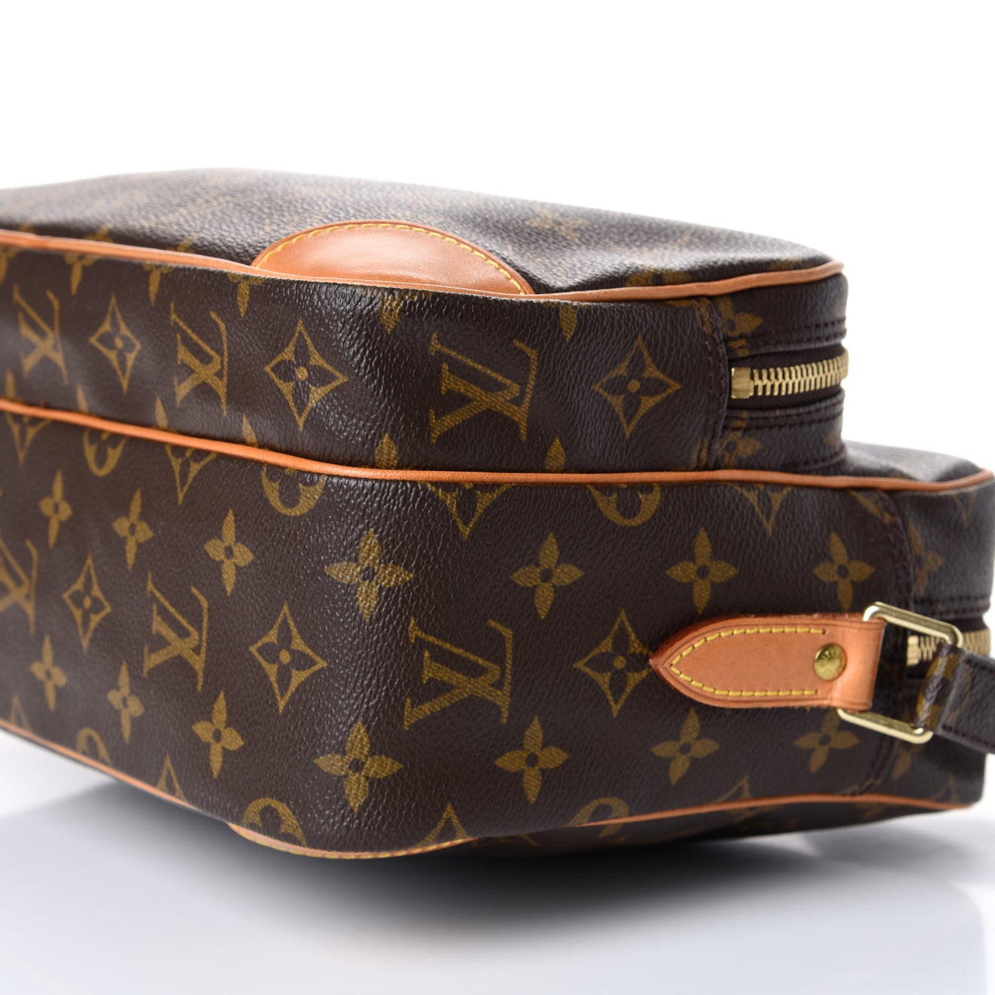 Monogram Nil 28