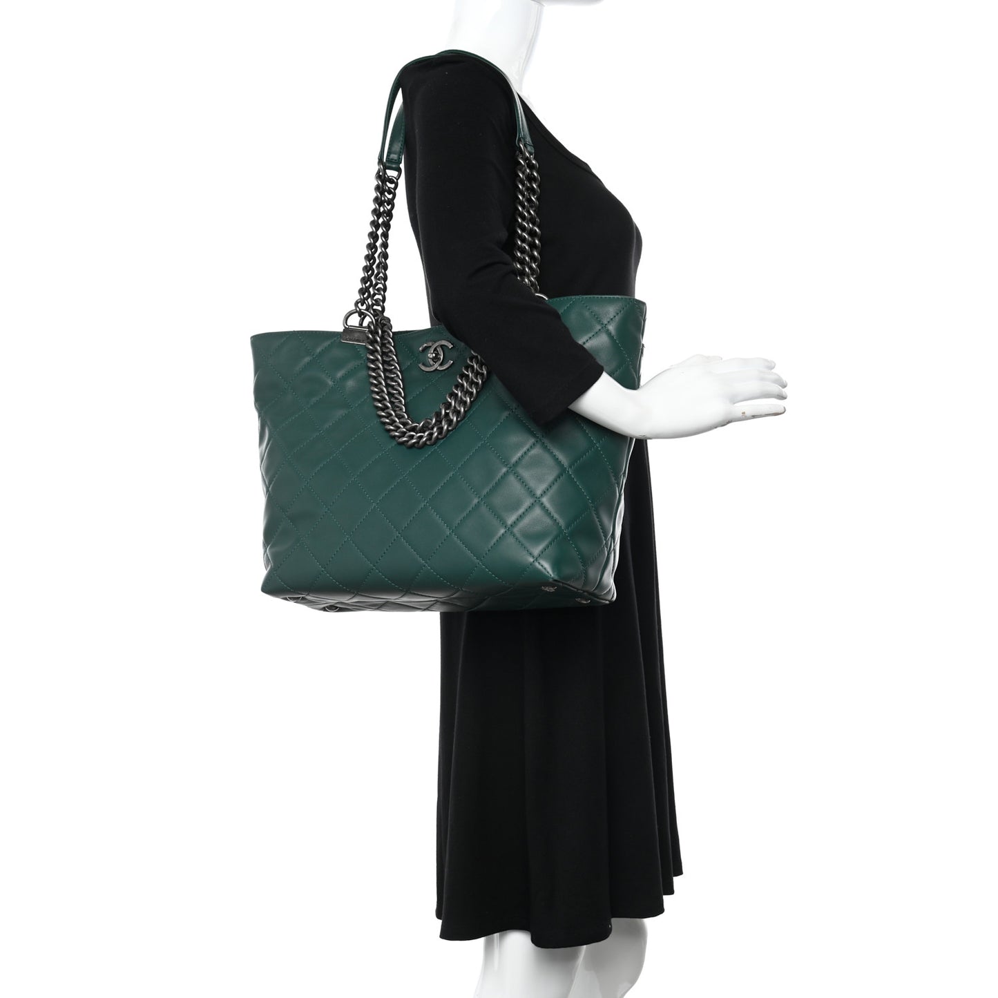Calfskin Quilted Large Shopping In Chains Tote Green