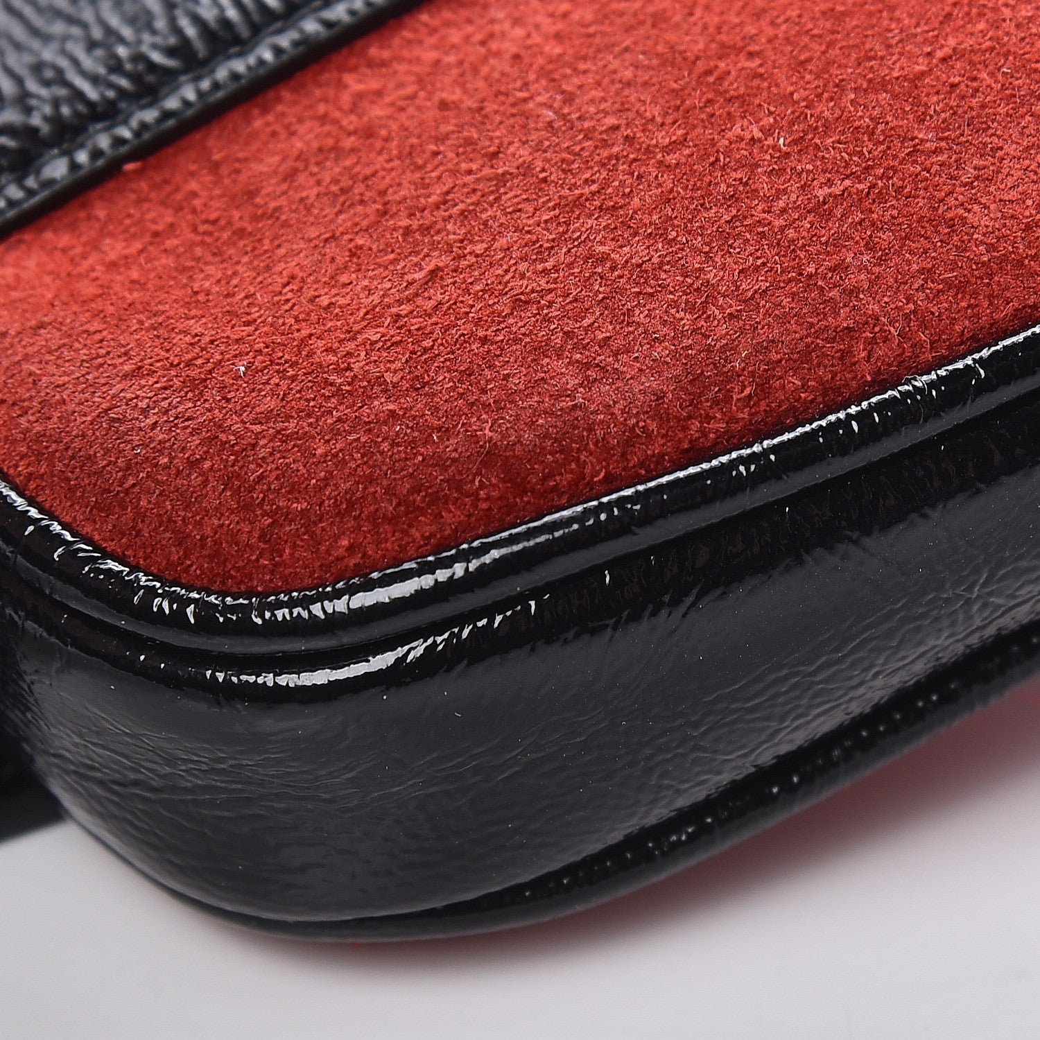 Gucci Suede Patent Ophidia Belted iPhone Case 85 34 Red 11 of 13