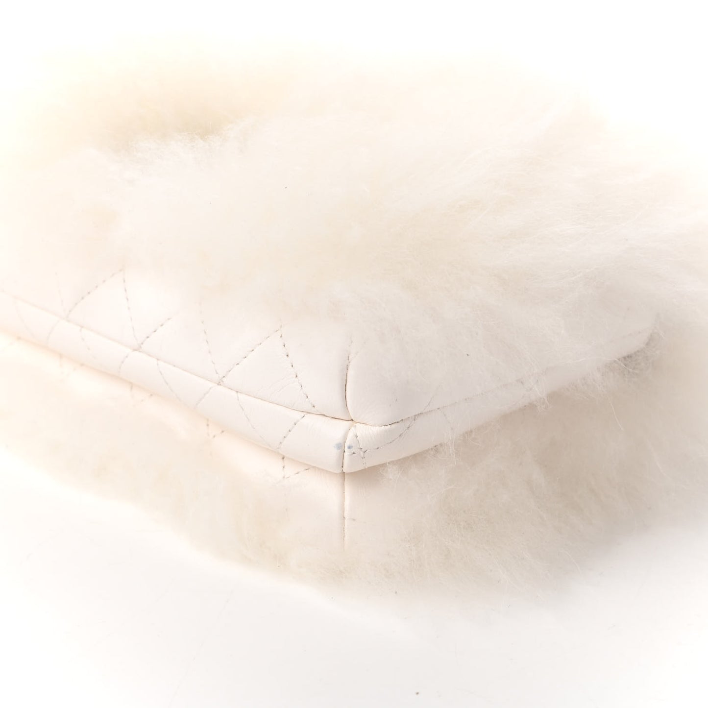Fur Top Handle Flap White