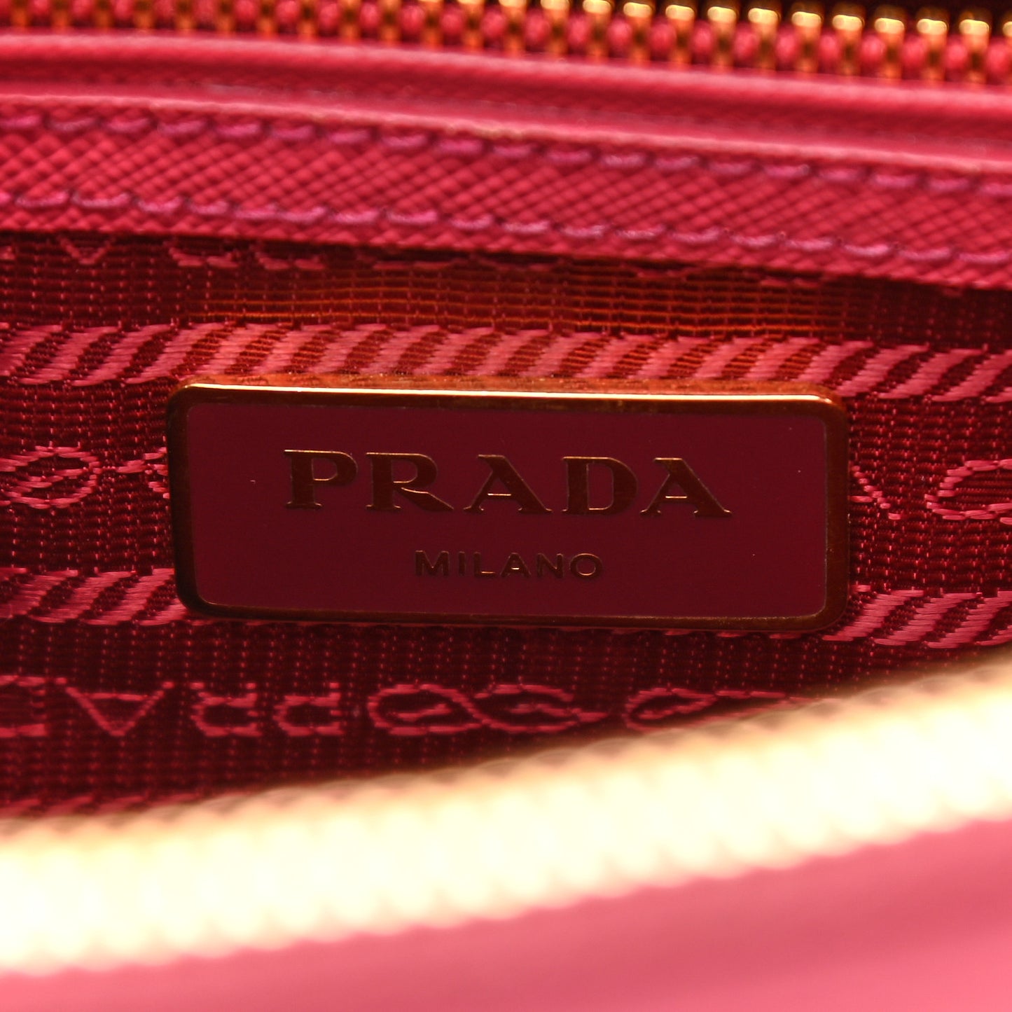 Saffiano Small Galleria Double Zip Tote Peonia