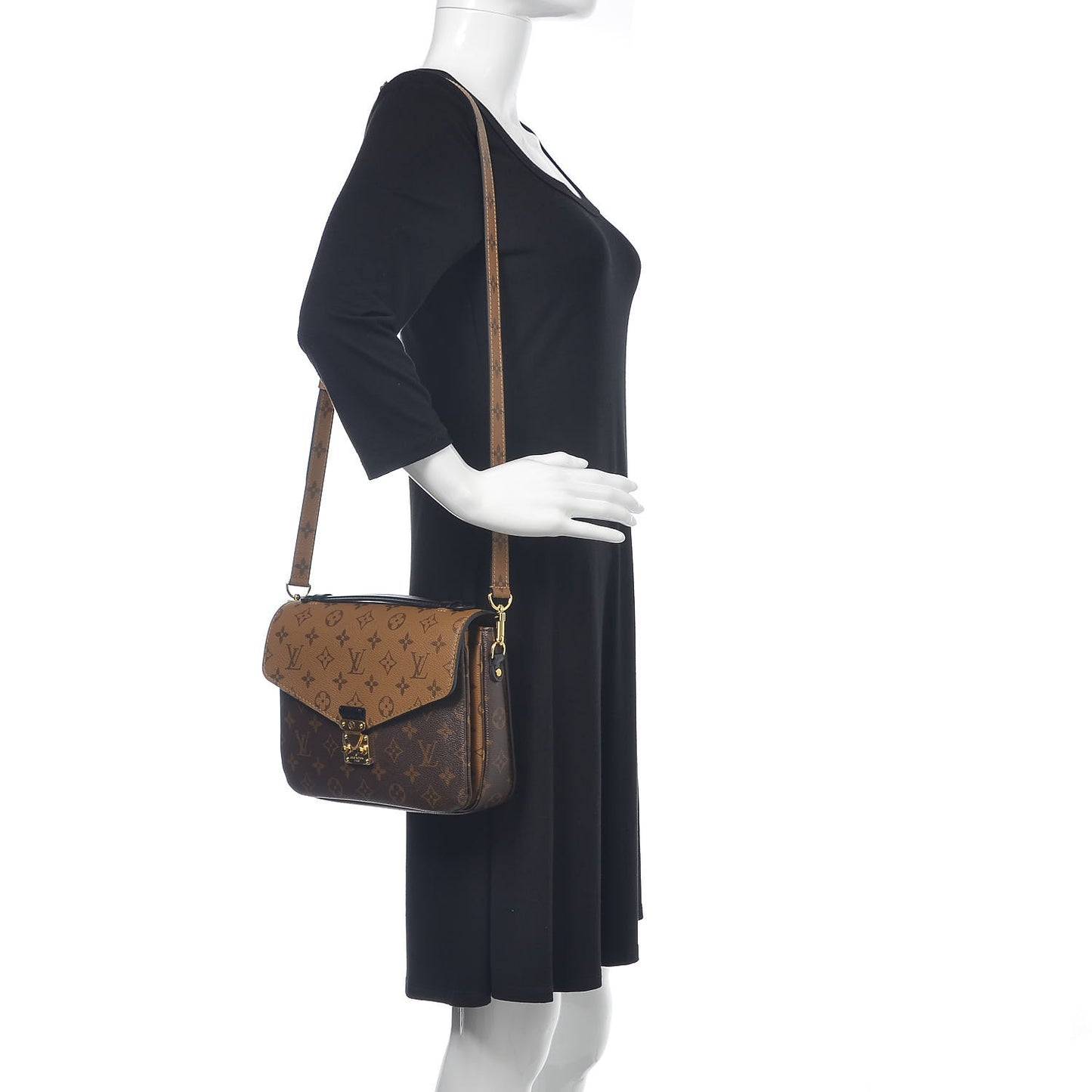 Reverse Monogram Pochette Metis
