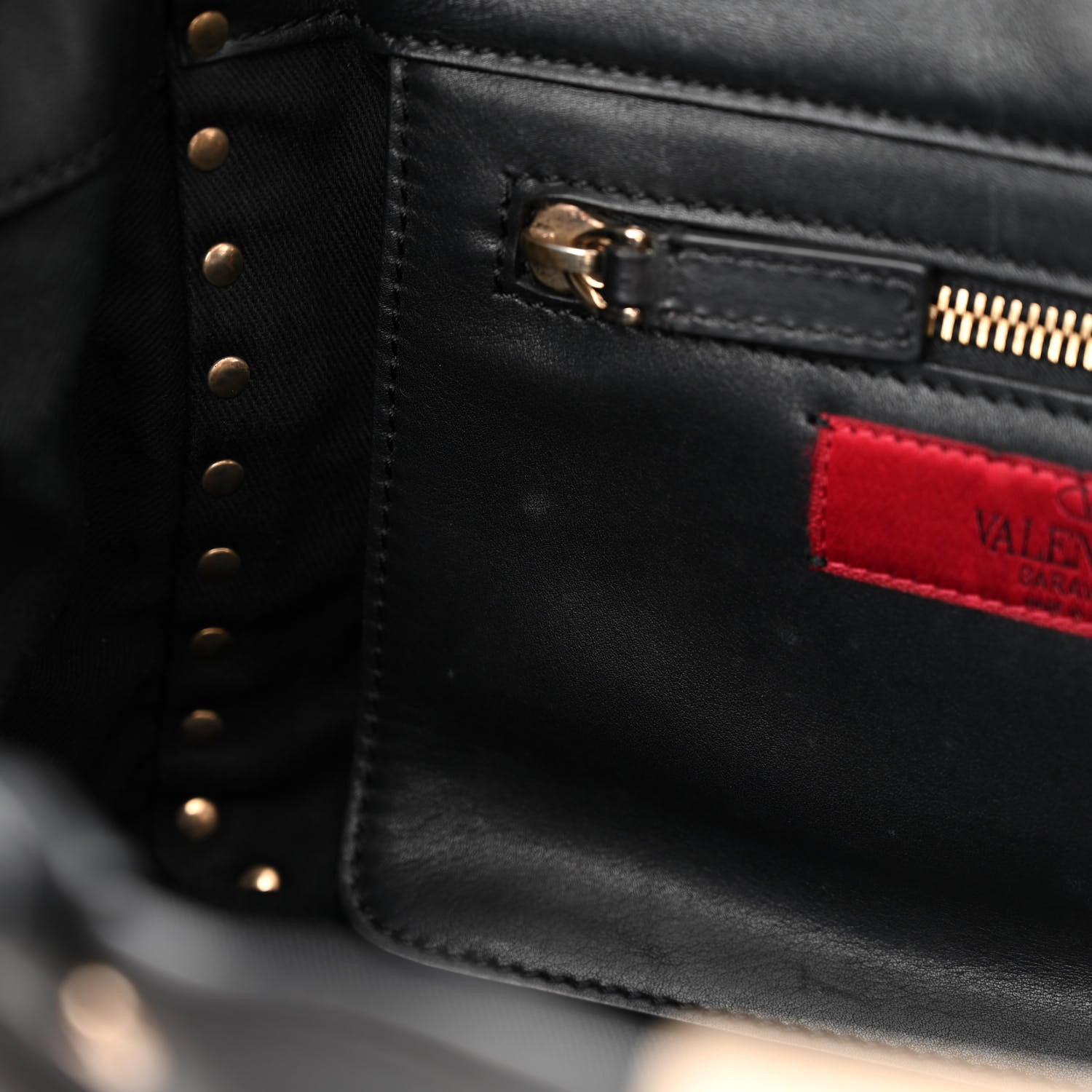 Valentino Garavani Vitello Small Rockstud Tote Black 10 of 10