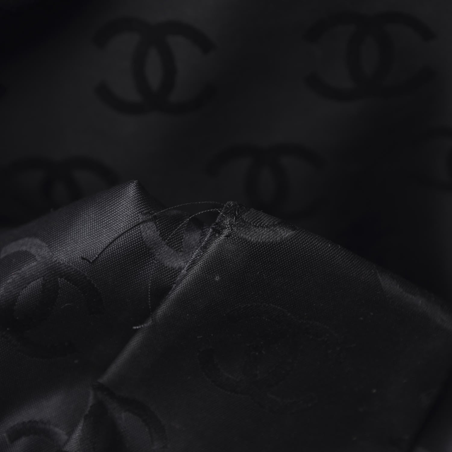 Chanel Caviar CC Tote Black 13 of 20