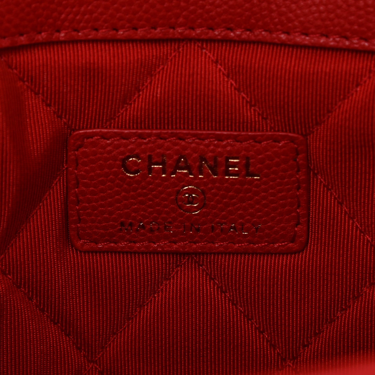 Caviar Quilted Golden Class Pouch Red