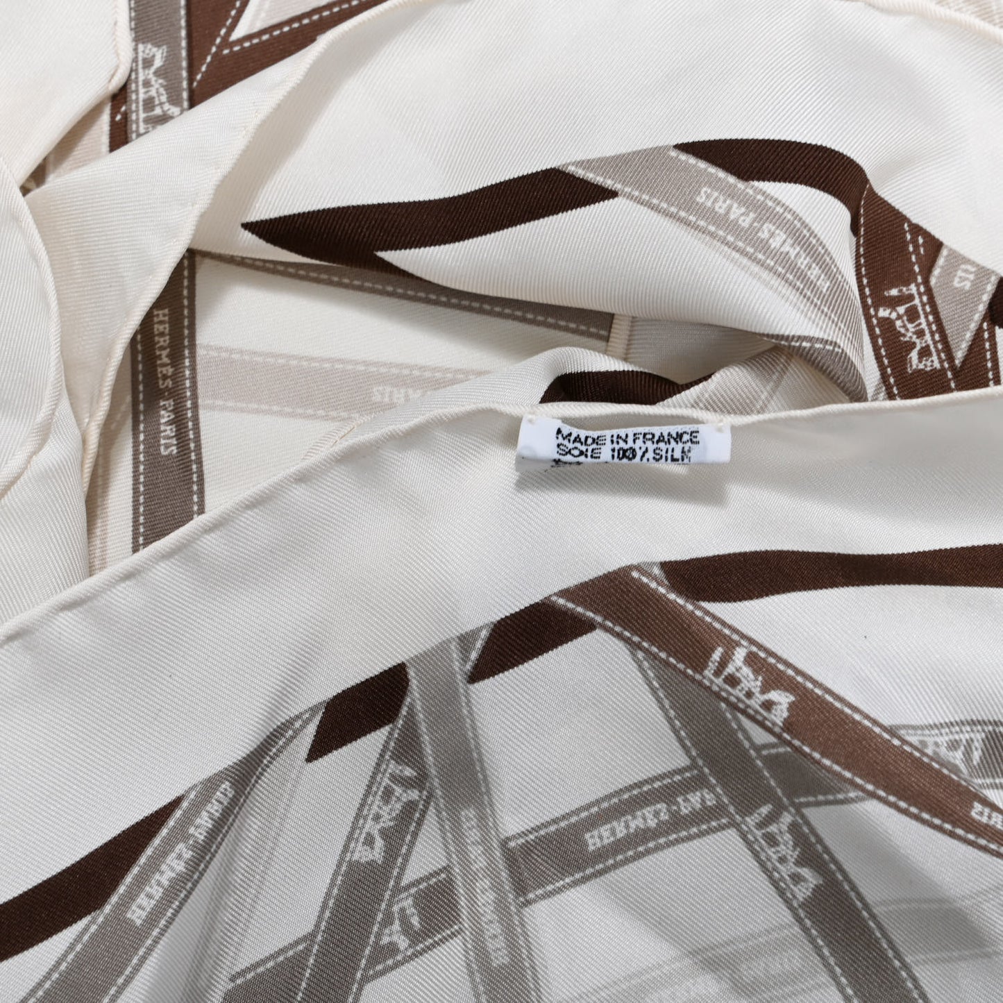 Silk Pointu Triangle Bolduc Scarf White