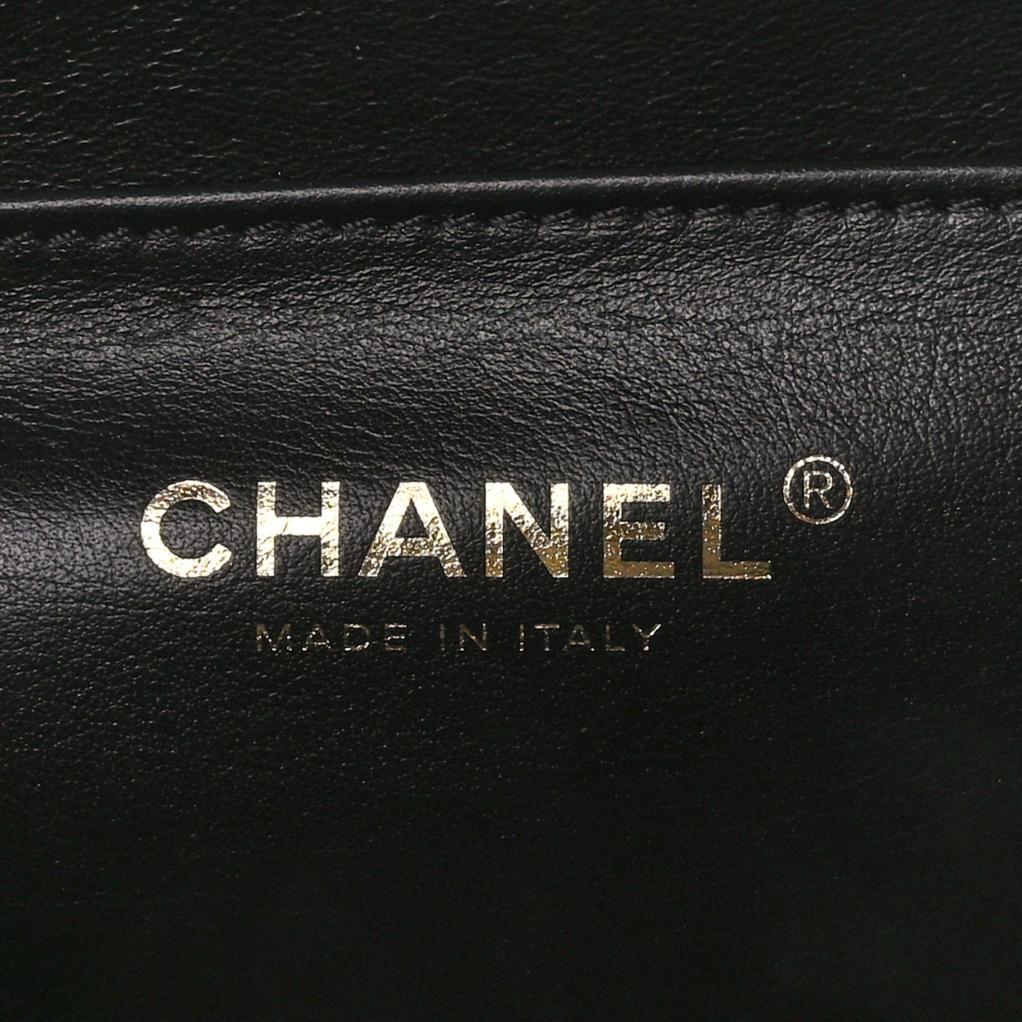 Caviar Quilted Small Pick Me Up Vanity Case Black