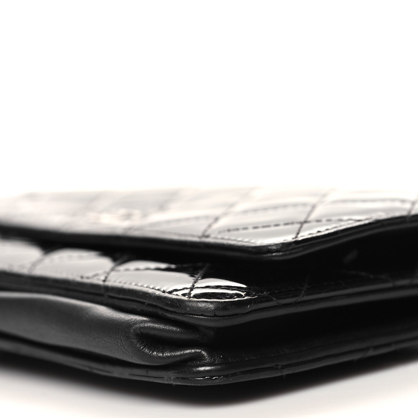 Patent Quilted Wallet On Chain WOC Black