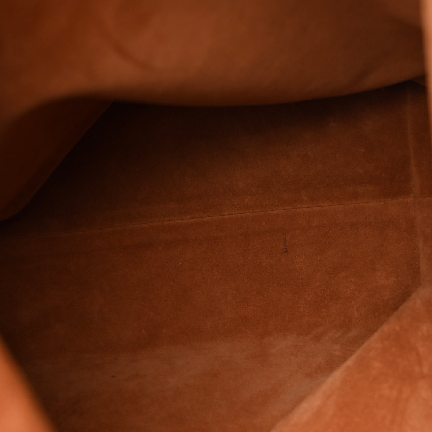 Grained Calfskin Low Key Hobo MM Black