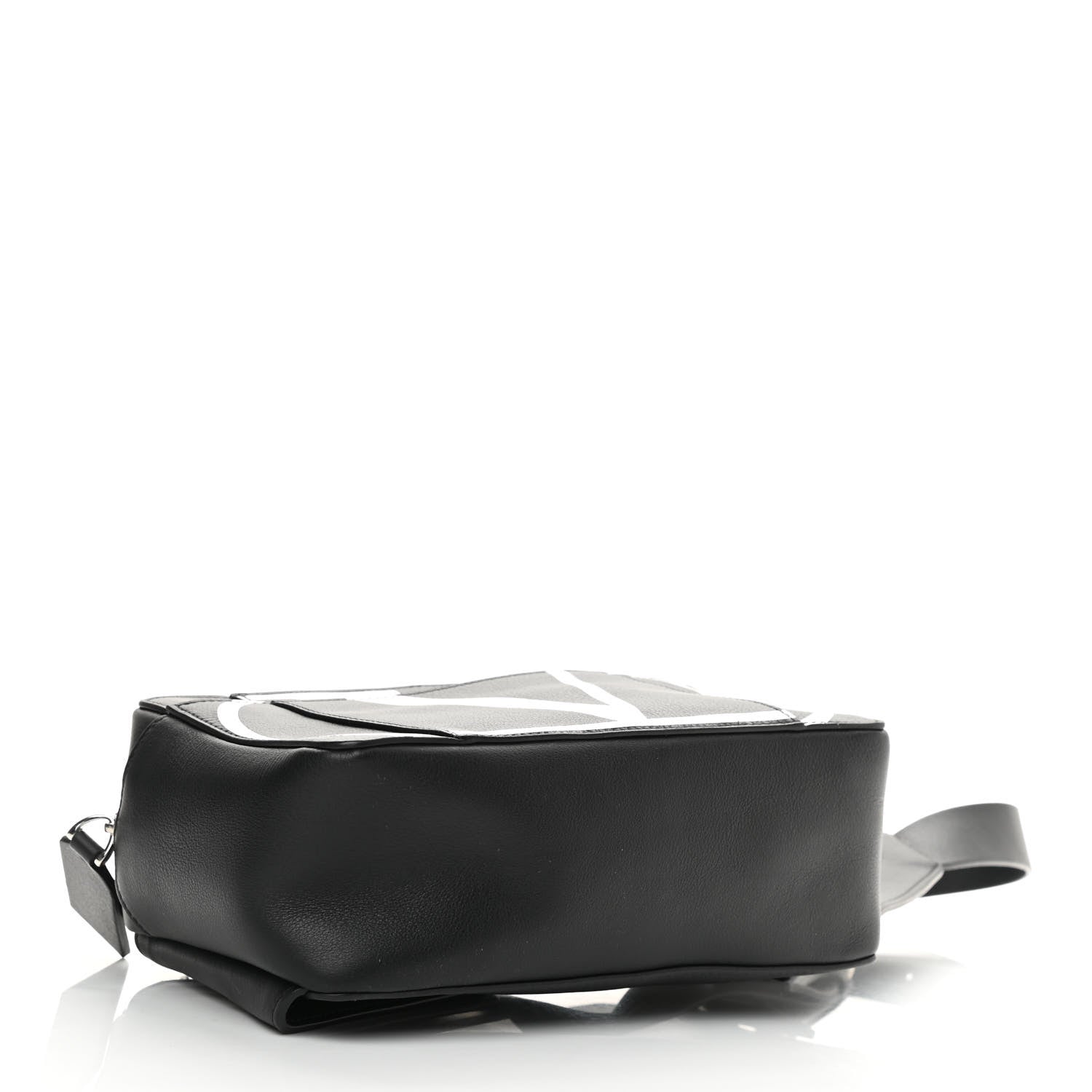 Valentino Garavani Calfskin Mens VLogo Belt Bag Black White 4 of 9