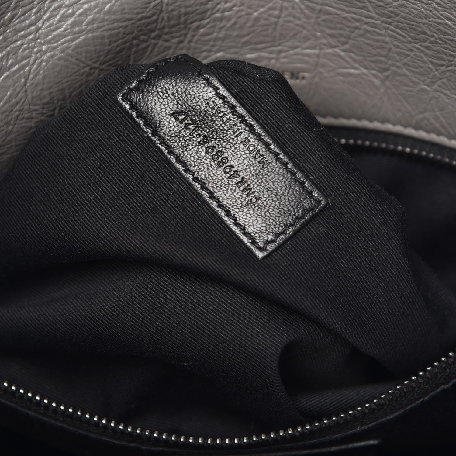Saint Laurent Crinkled Calfskin Matelasse Monogram Medium Niki Chain Satchel Fog 7 of 13