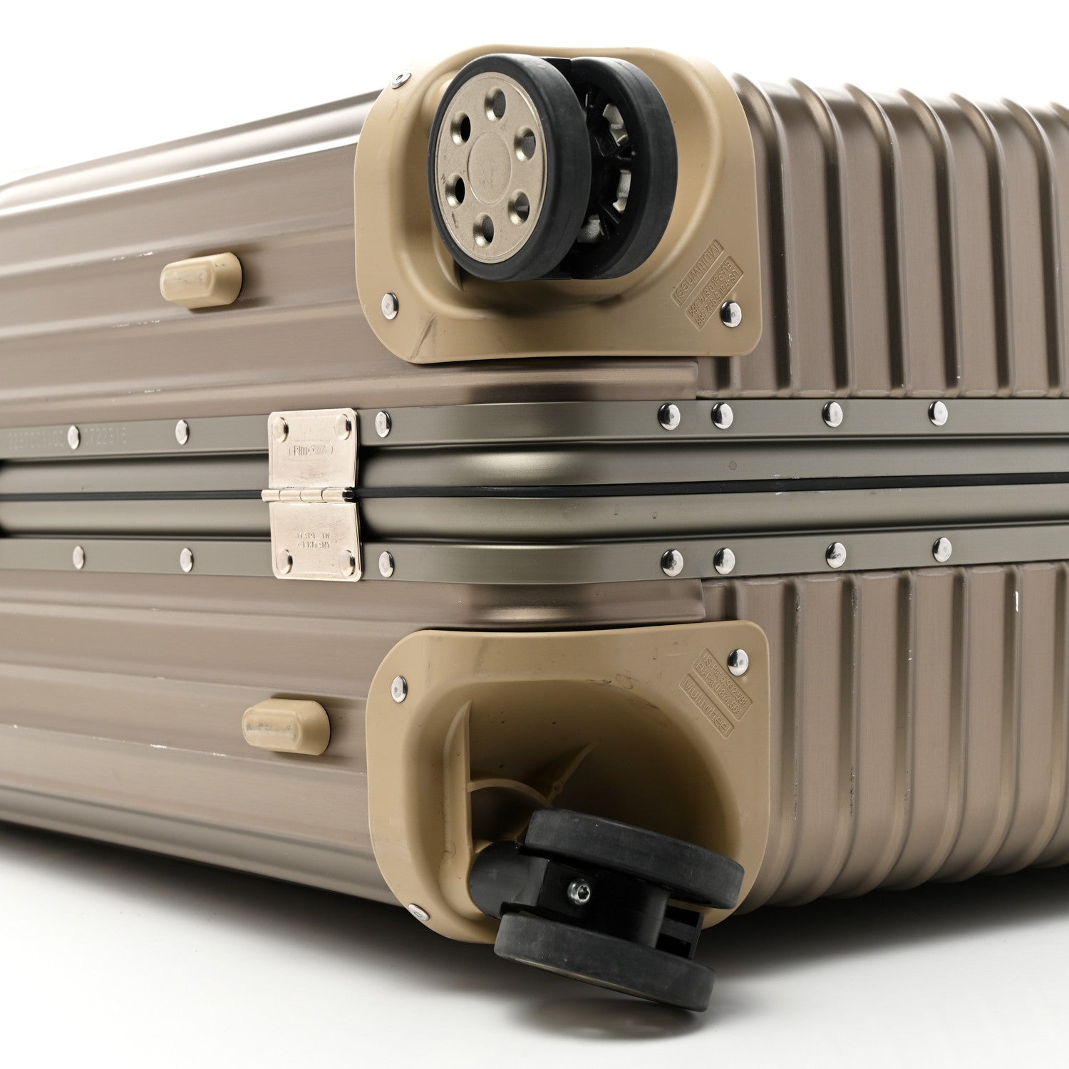 Rimowa Aluminum Topas 70 Titanium 8 of 11