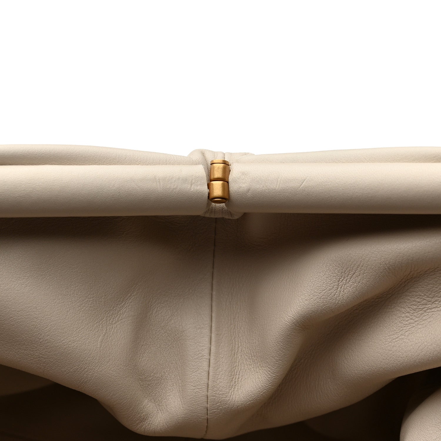 Bottega Veneta Smooth Butter Calf The Pouch Oversized Clutch Plaster 5 of 6