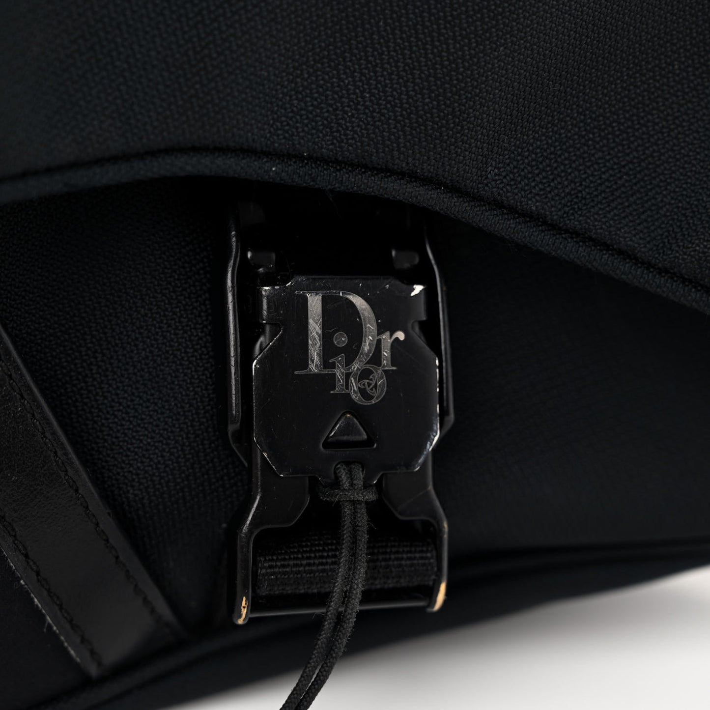 X MYSTERY RANCH Cordura Nylon Calfskin Saddle Messenger Bag Black