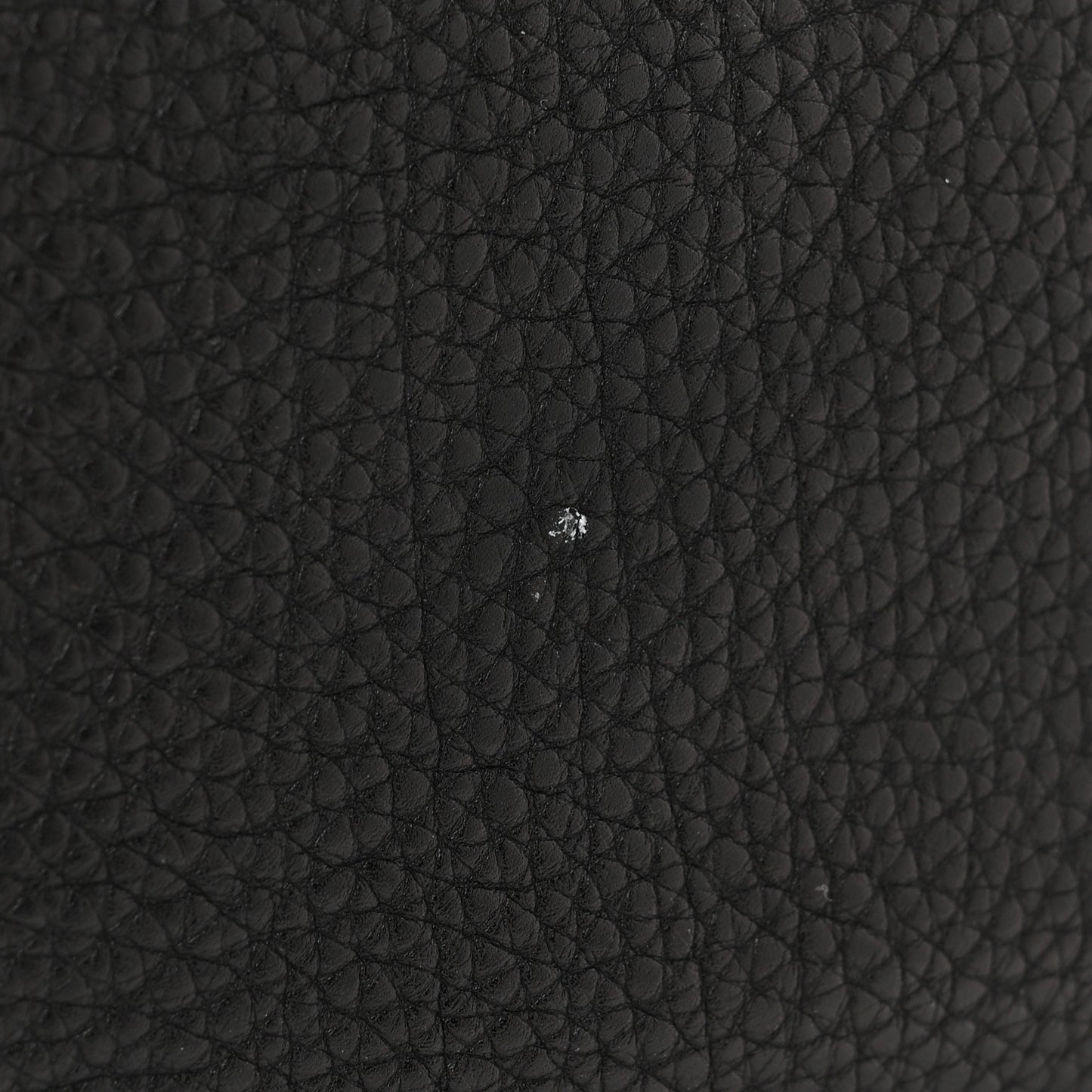 Vitello Daino Side Zip Tote Black