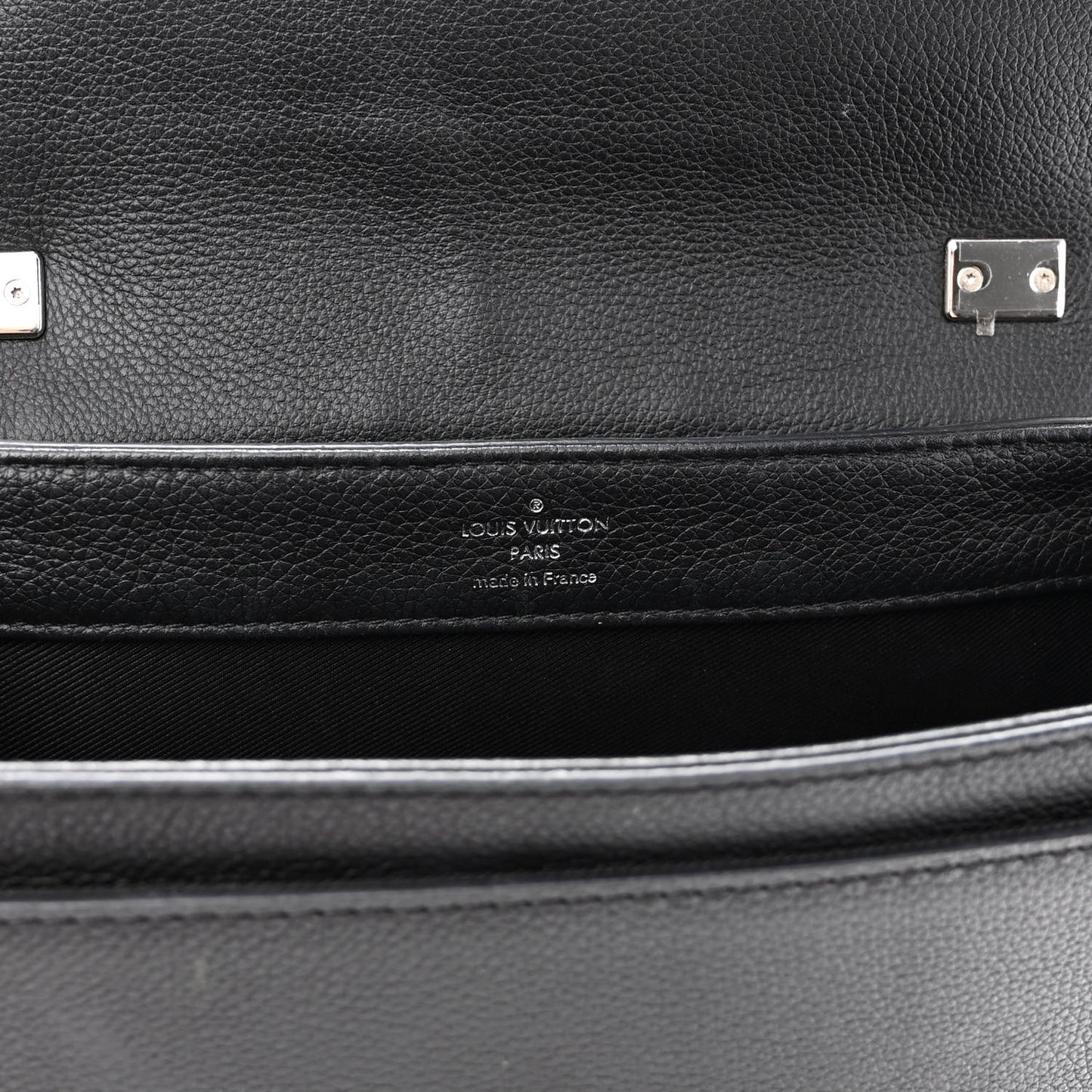 Calfskin Lockme II Chain Bag BB Black