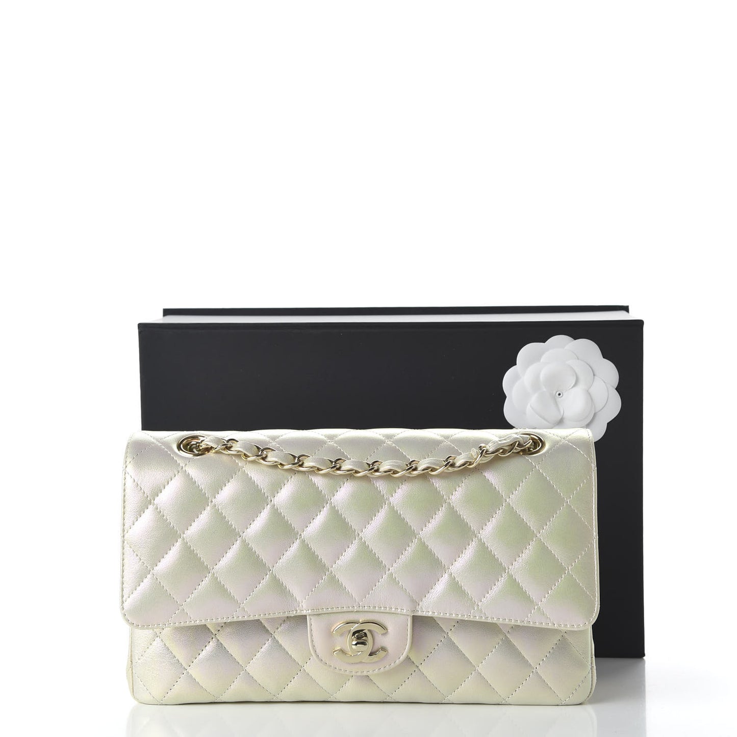 Iridescent Lambskin Quilted Medium Double Flap Ivory