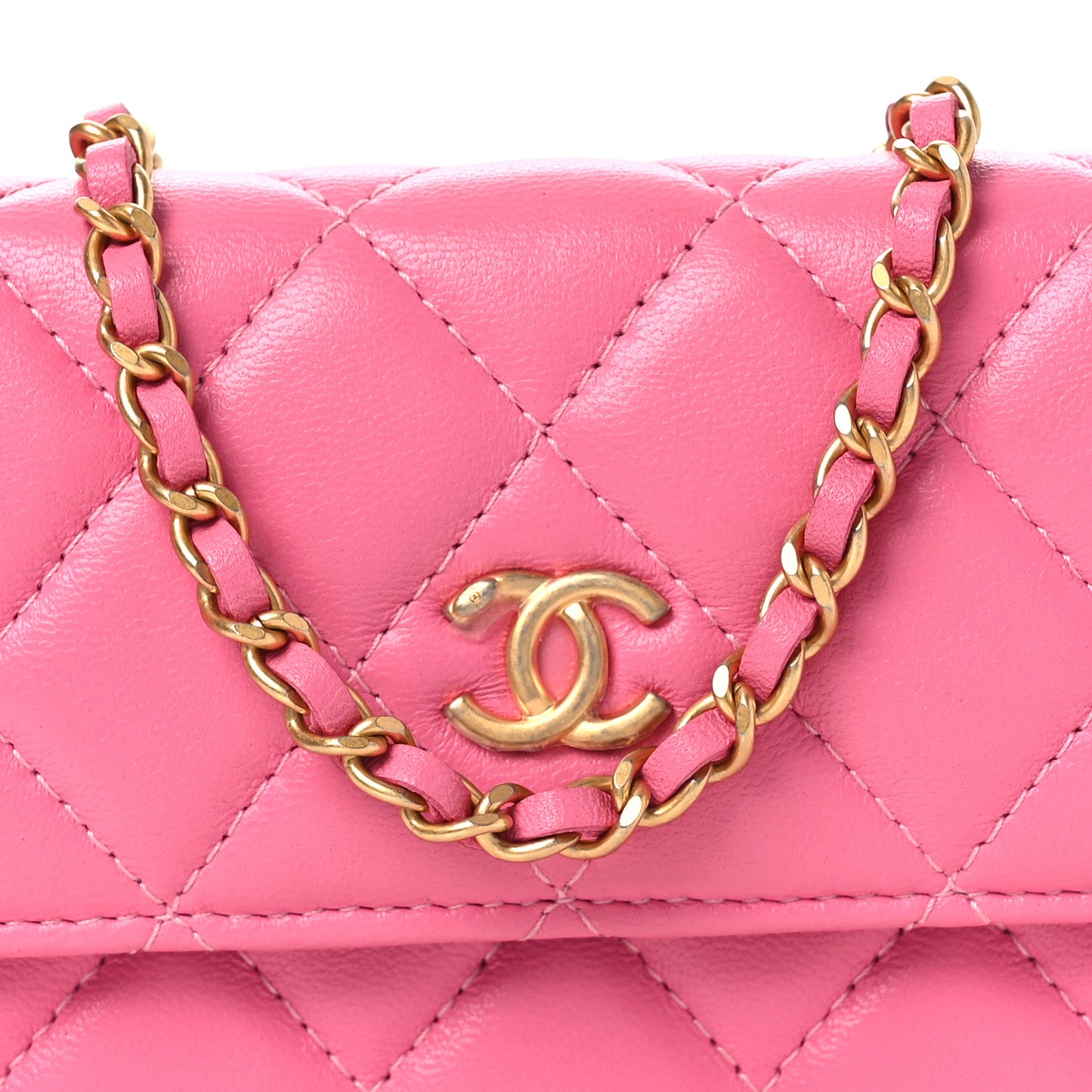 Lambskin Quilted Pearl Crush Clutch With Chain Pink