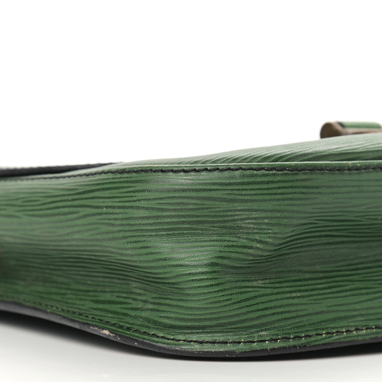 Louis Vuitton Epi Saint Cloud GM Borneo 4 of 17