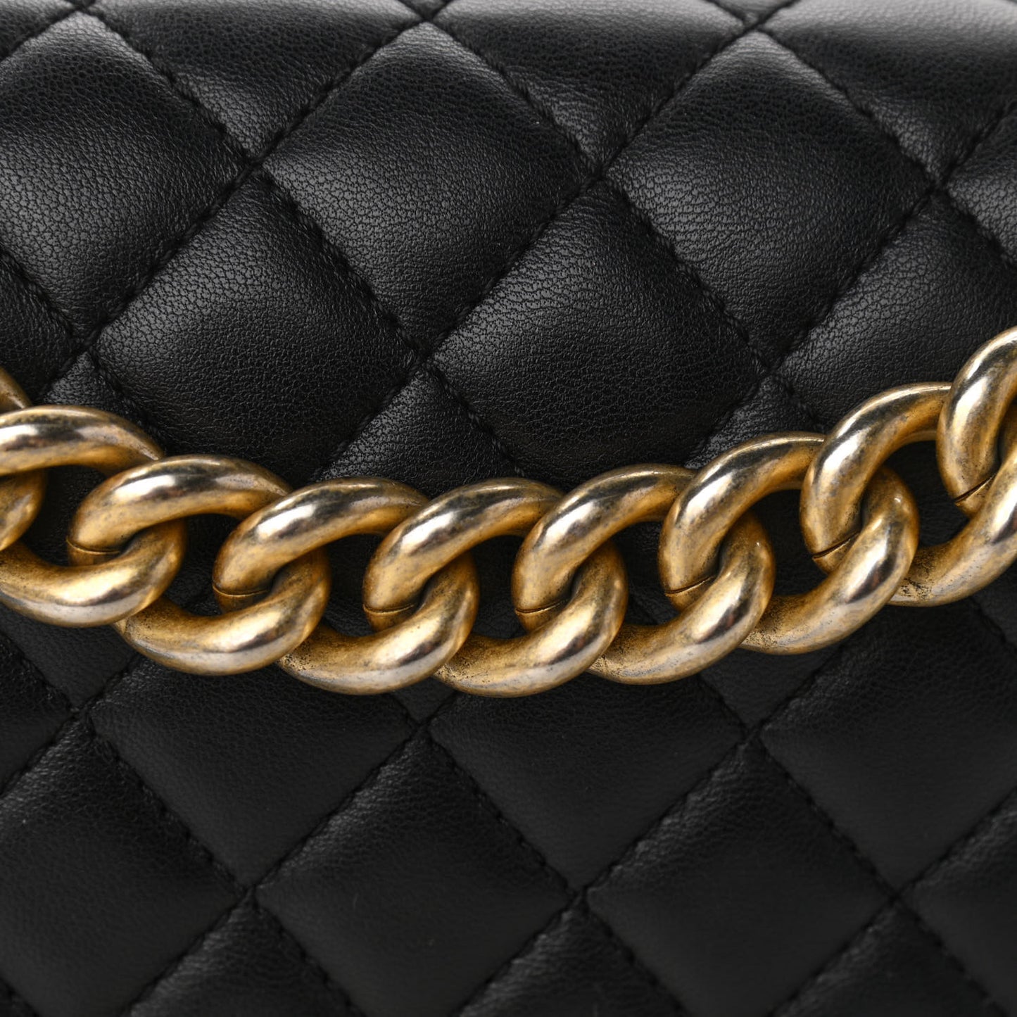 Lambskin Quilted Medium Boy Flap Black