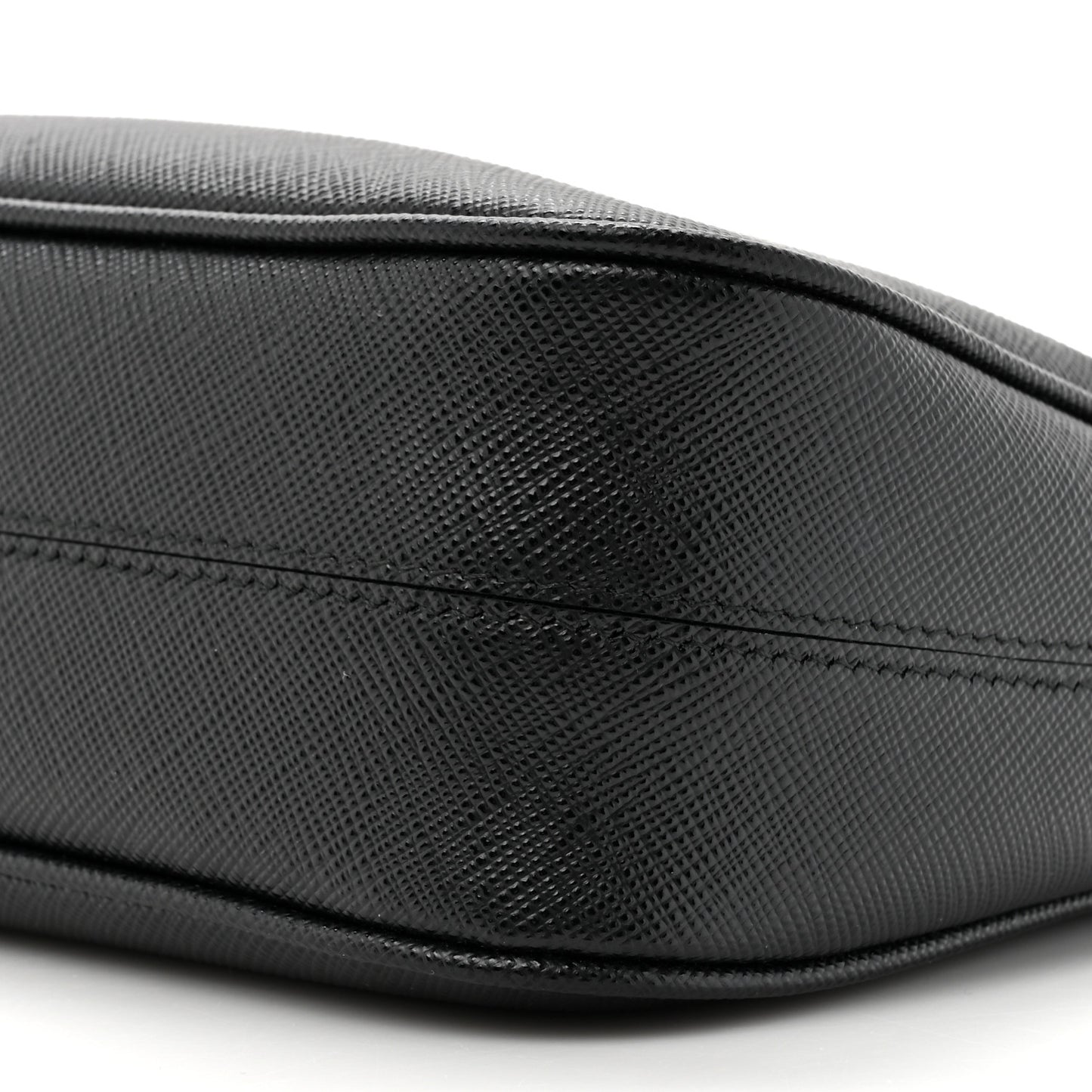 Saffiano Lux Re-Edition 2005 Shoulder Bag Black