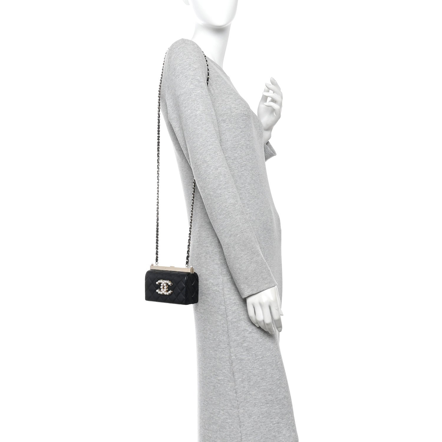 Chanel Lambskin Quilted Pearl CC Vanity Case Black 2 of 11