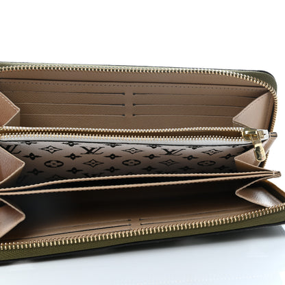 Louis Vuitton Monogram Giant Zippy Wallet Kaki White 5 of 7