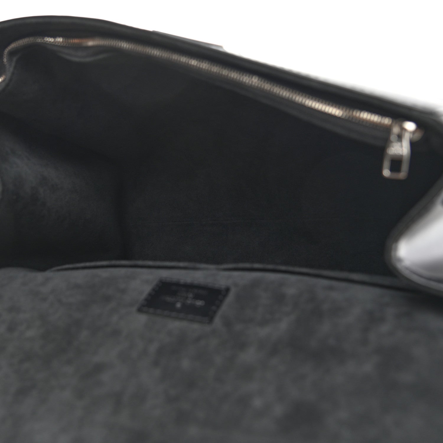 Louis Vuitton Epi Cluny MM Black 5 of 10