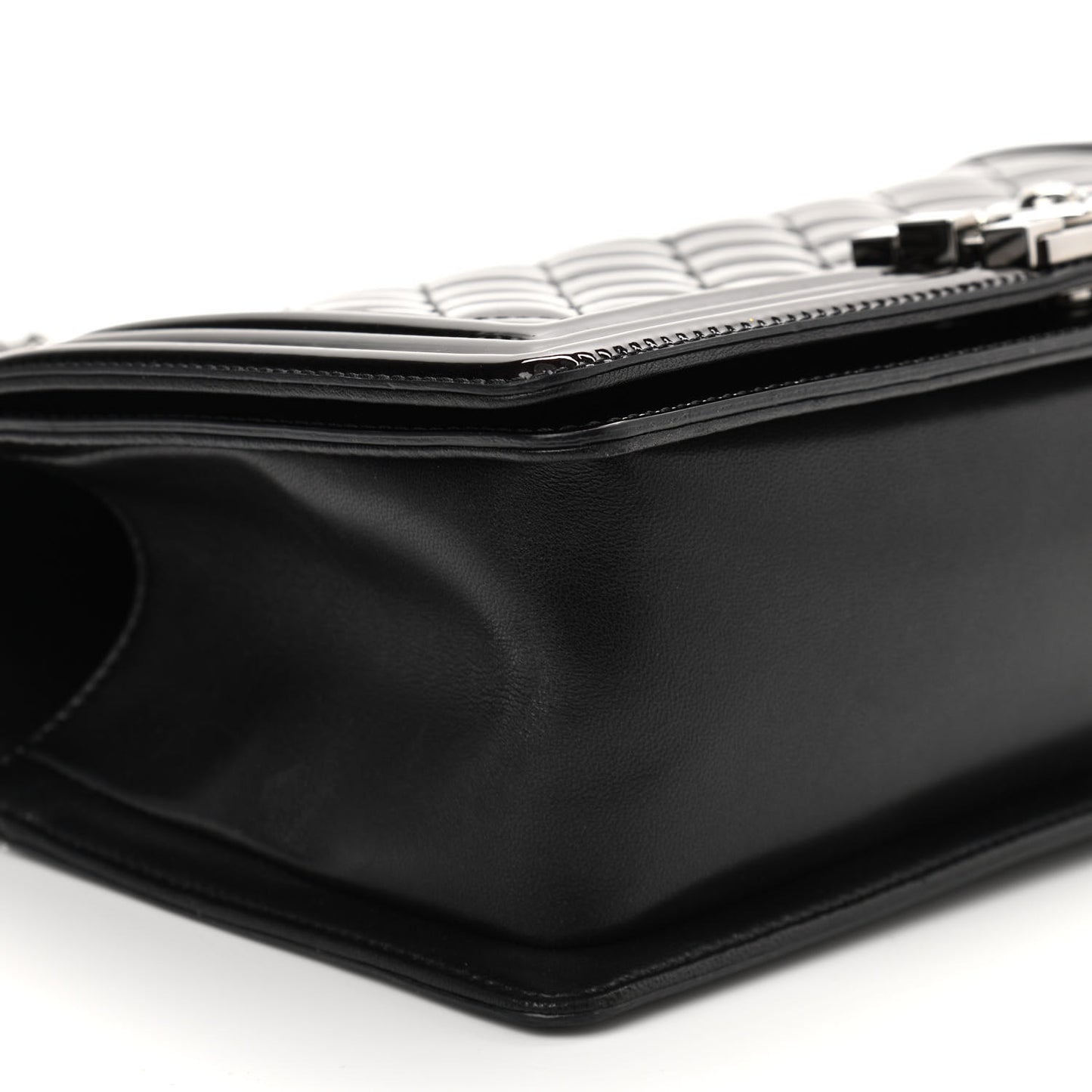 Patent Calfskin Quilted Medium Boy Flap Black