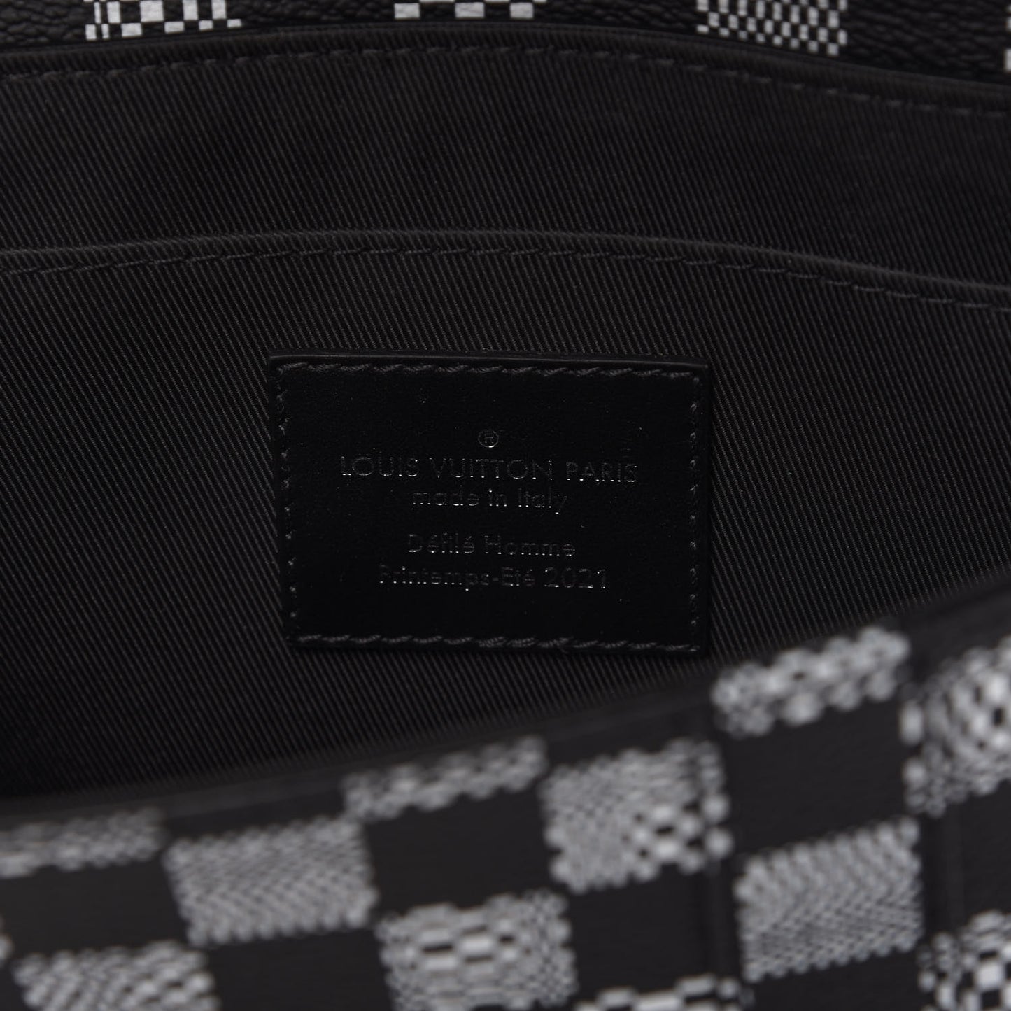 Damier Distorted Flap Soft Trunk Messenger
