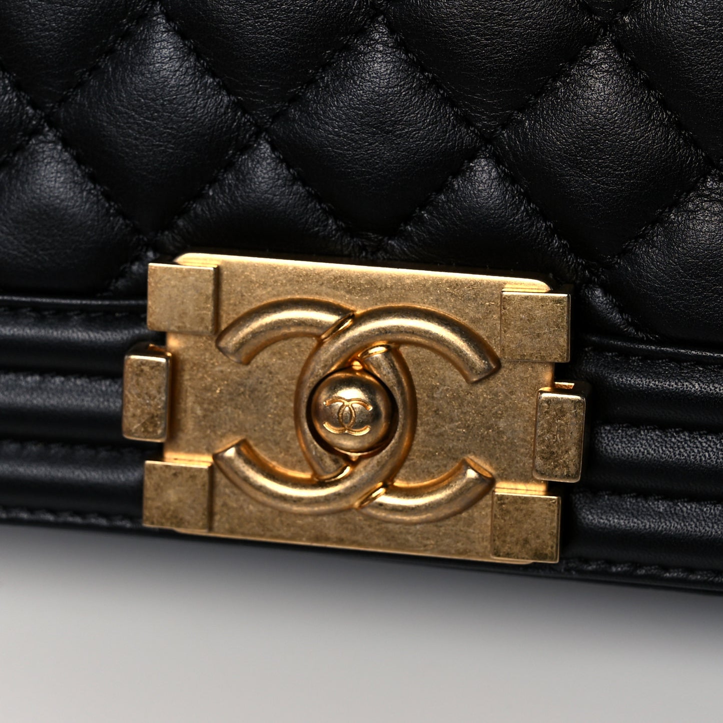 Calfskin Quilted Medium Boy Flap Black