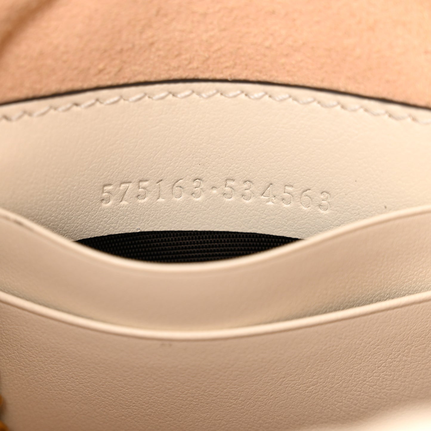 Calfskin Matelasse Mini GG Marmont 2.0 Bucket Bag White