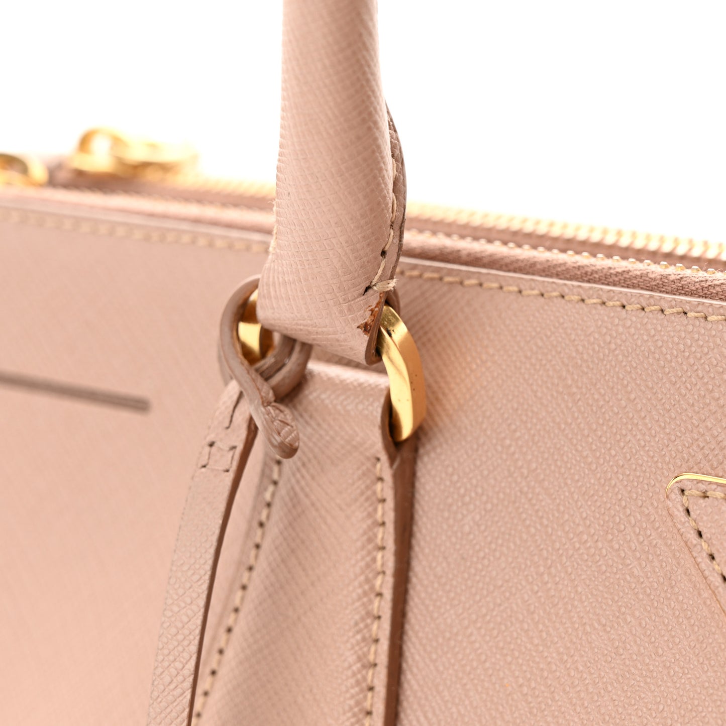 Saffiano Medium Galleria Double Zip Tote Cammeo