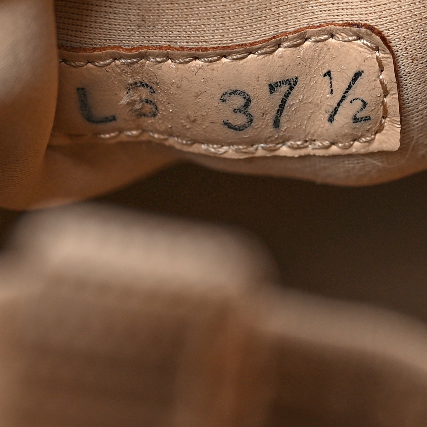 Neoprene Rubber Womens D-Connect Sneakers 37.5 Nude