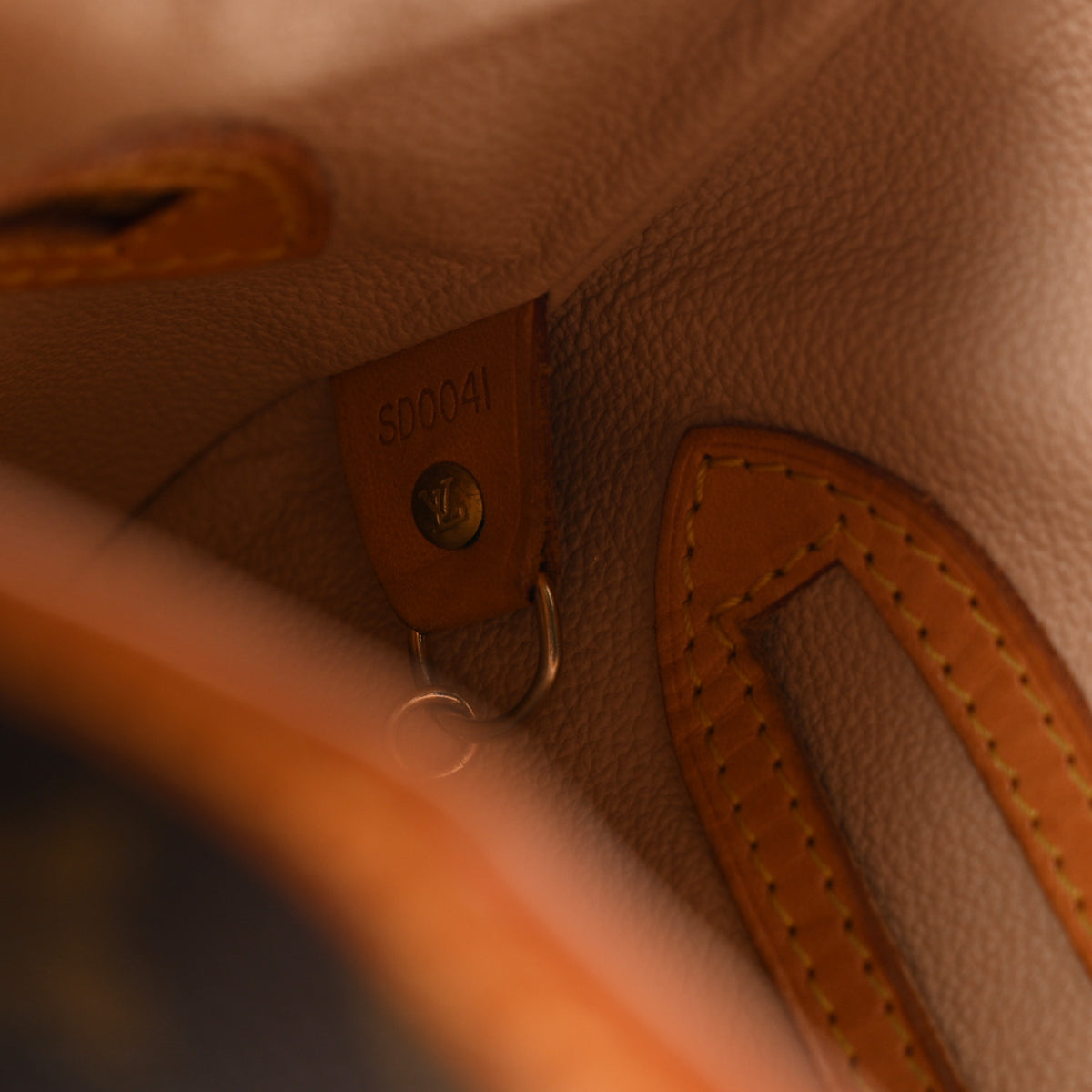 Louis Vuitton Monogram Petit Bucket 23 7 of 11