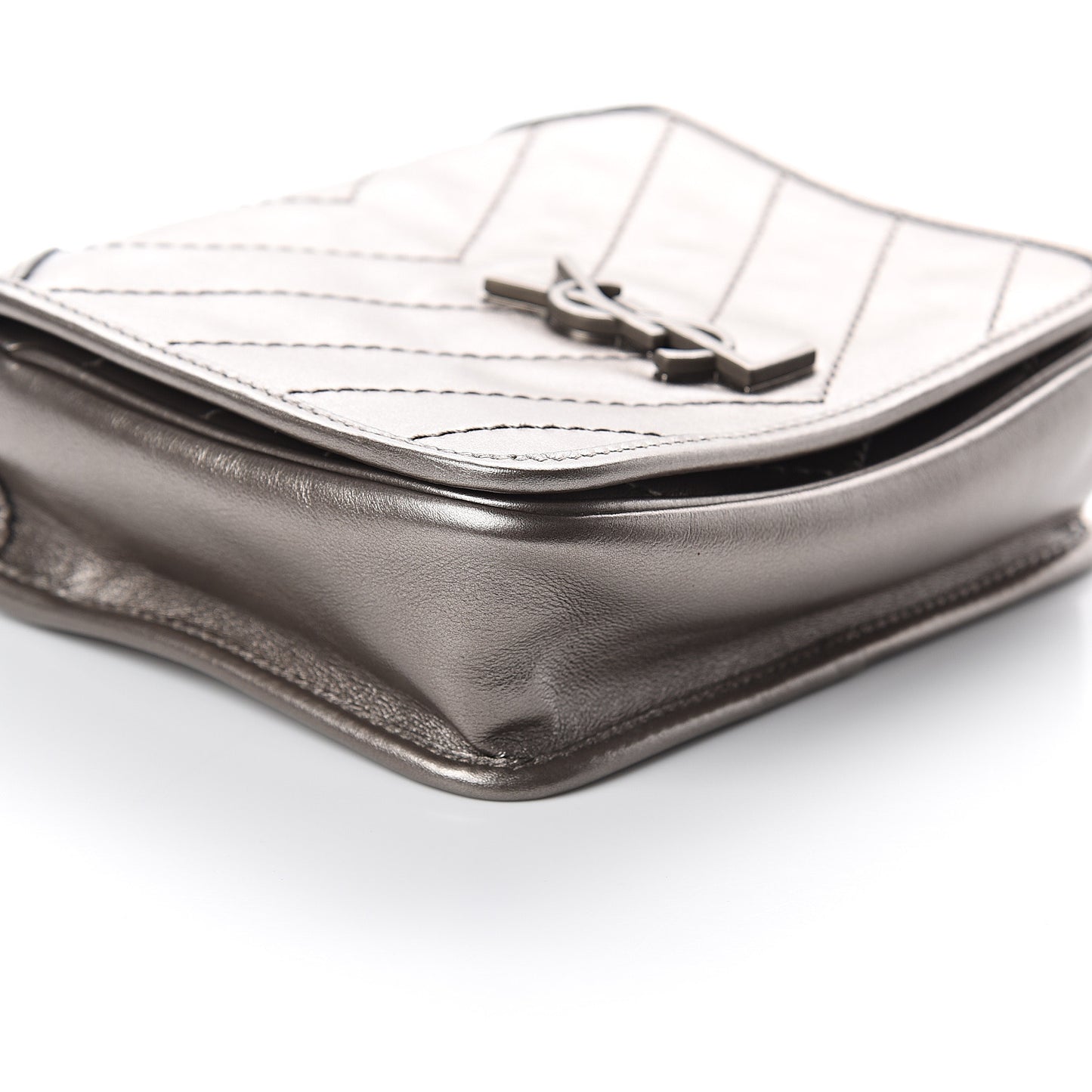 Metallic Calfskin Matelasse Monogram Niki Chain Wallet Platinum